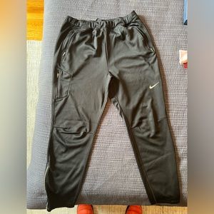 Nike training pants (Large Black)